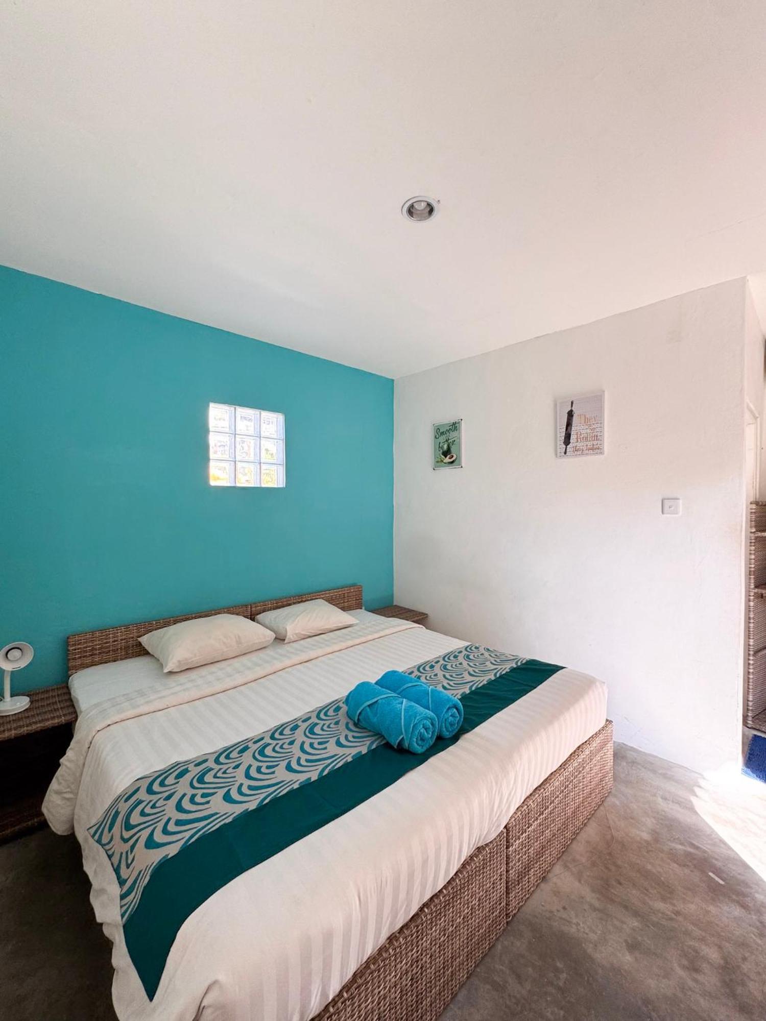 Urban Jungle Beach House Canggu Екстериор снимка