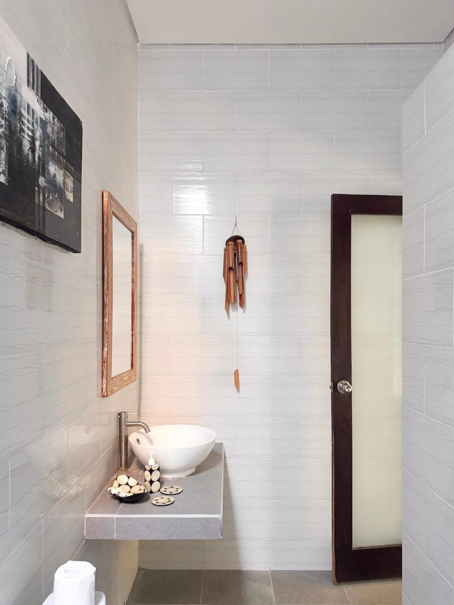 Urban Jungle Beach House Canggu Екстериор снимка