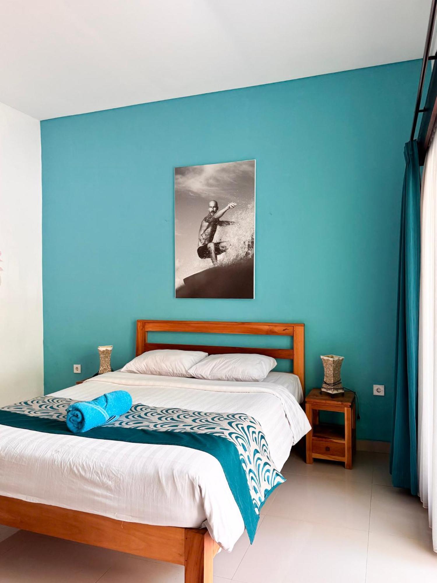 Urban Jungle Beach House Canggu Екстериор снимка